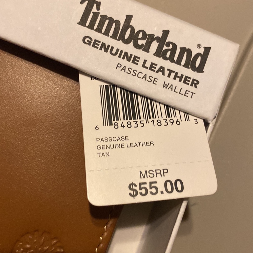 Timberland Passcase Leather Wallet - Picture 2 of 2